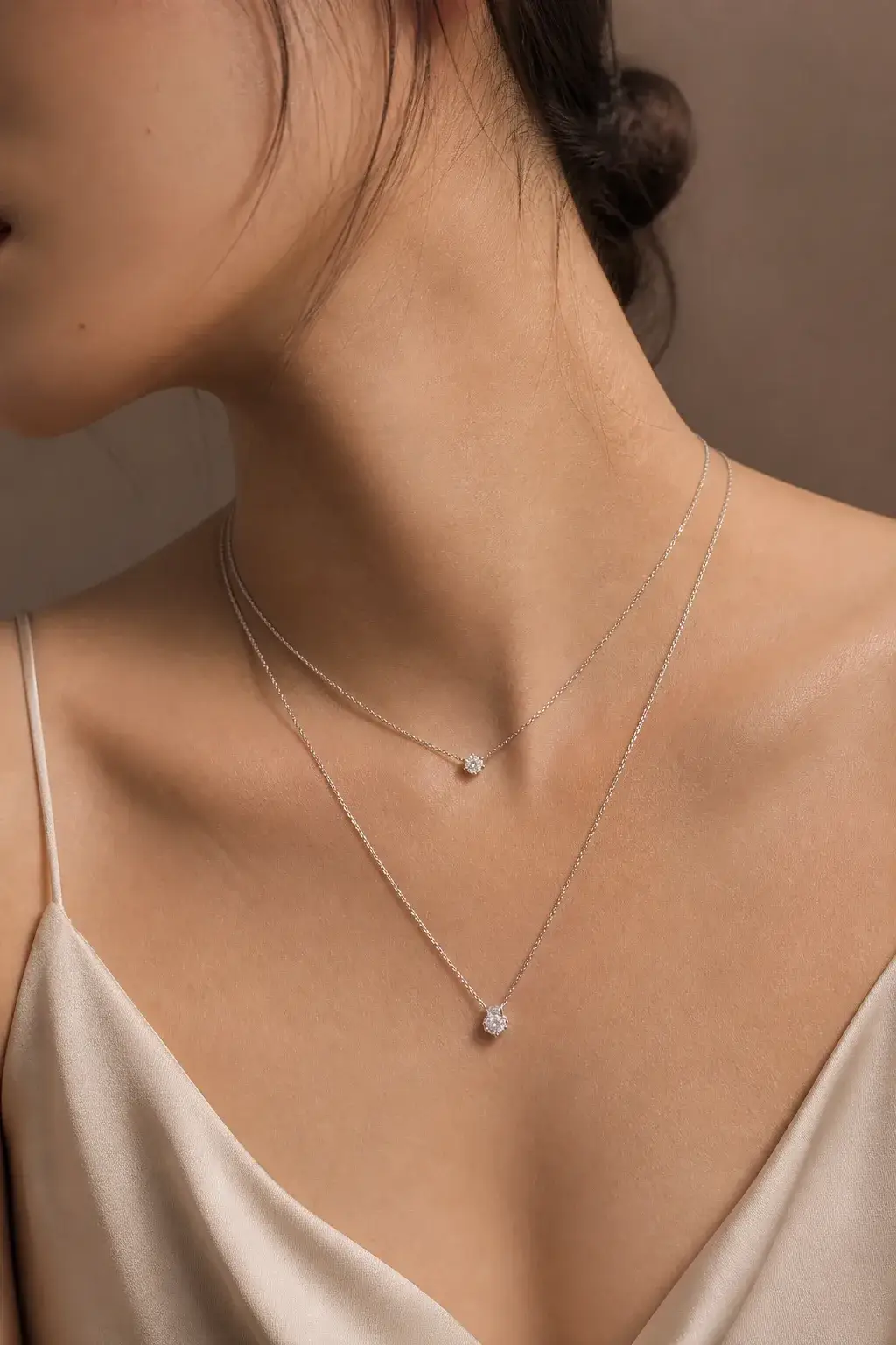 Two fine diamond chains layered at two different lengths